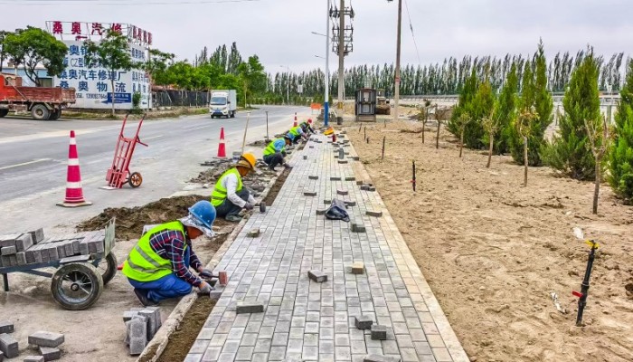 【“三抓三促”行動】項目吹響建設(shè)“沖鋒號” 全力沖刺二季度--生態(tài)公司酒泉市肅州區(qū)各在建項目掀起大干快上熱潮